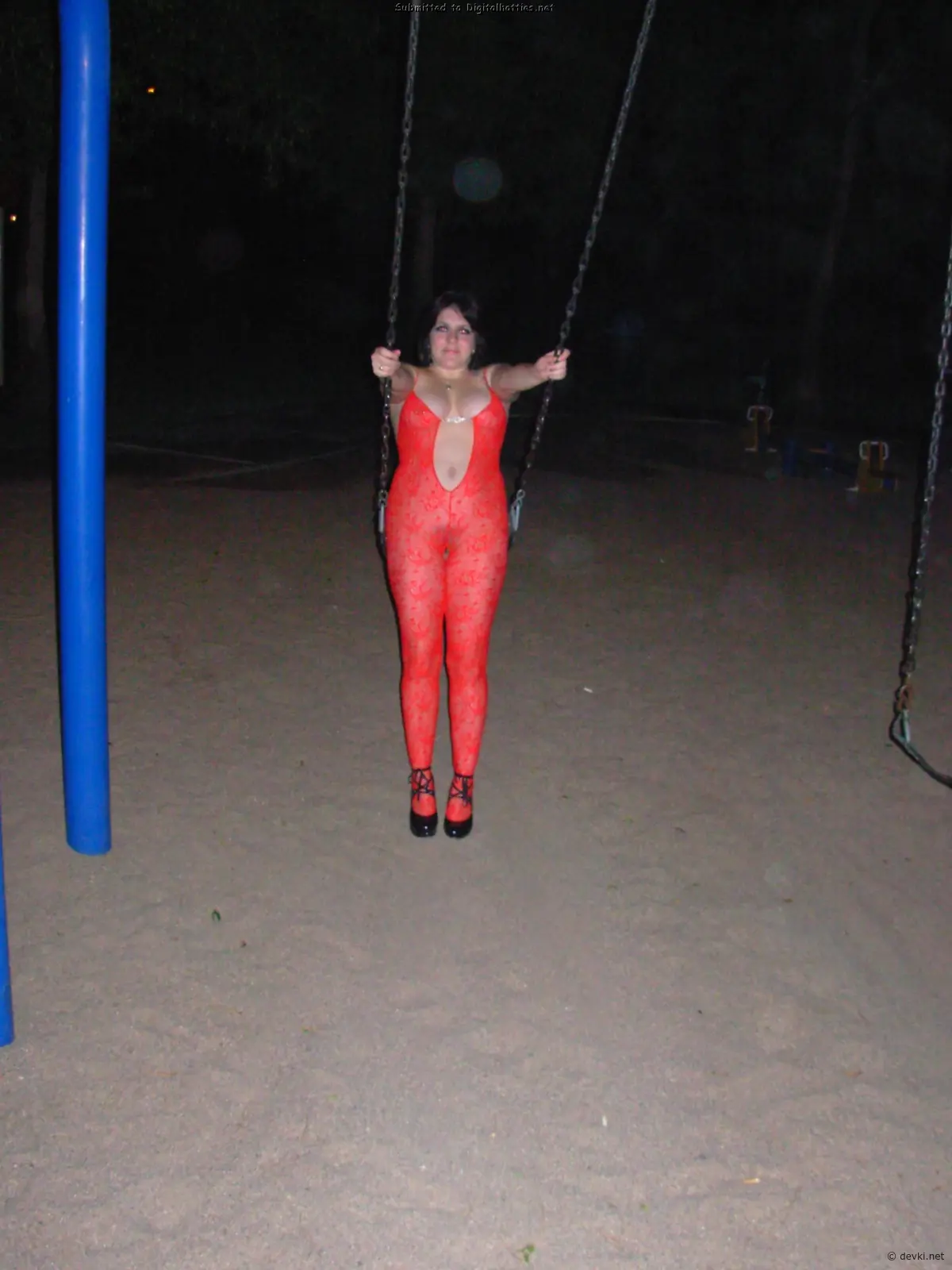 Mature Slut Flaunts Herself: Explicit Amateur Photo of a Naughty Milf