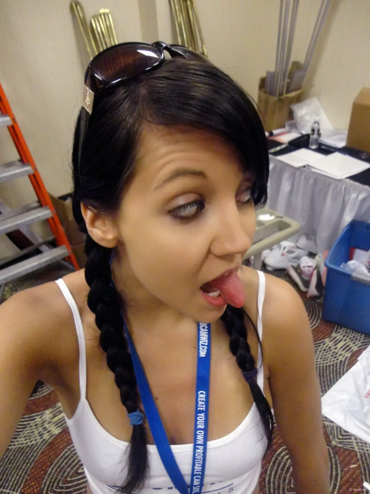 Private Cheerleader Amateur Photo: Explicit and Bold!