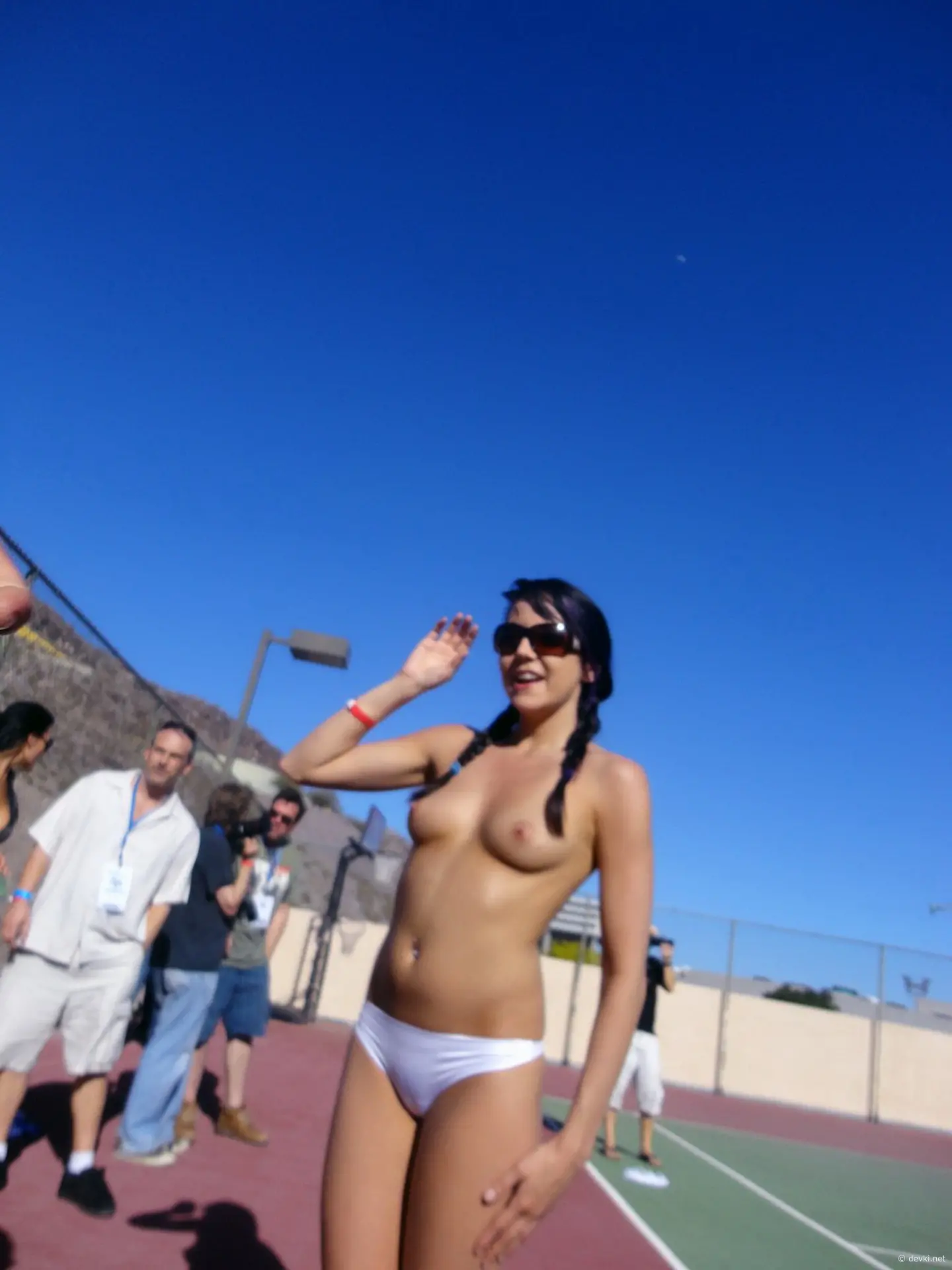 Private Cheerleader Amateur Photo: Explicit and Bold!