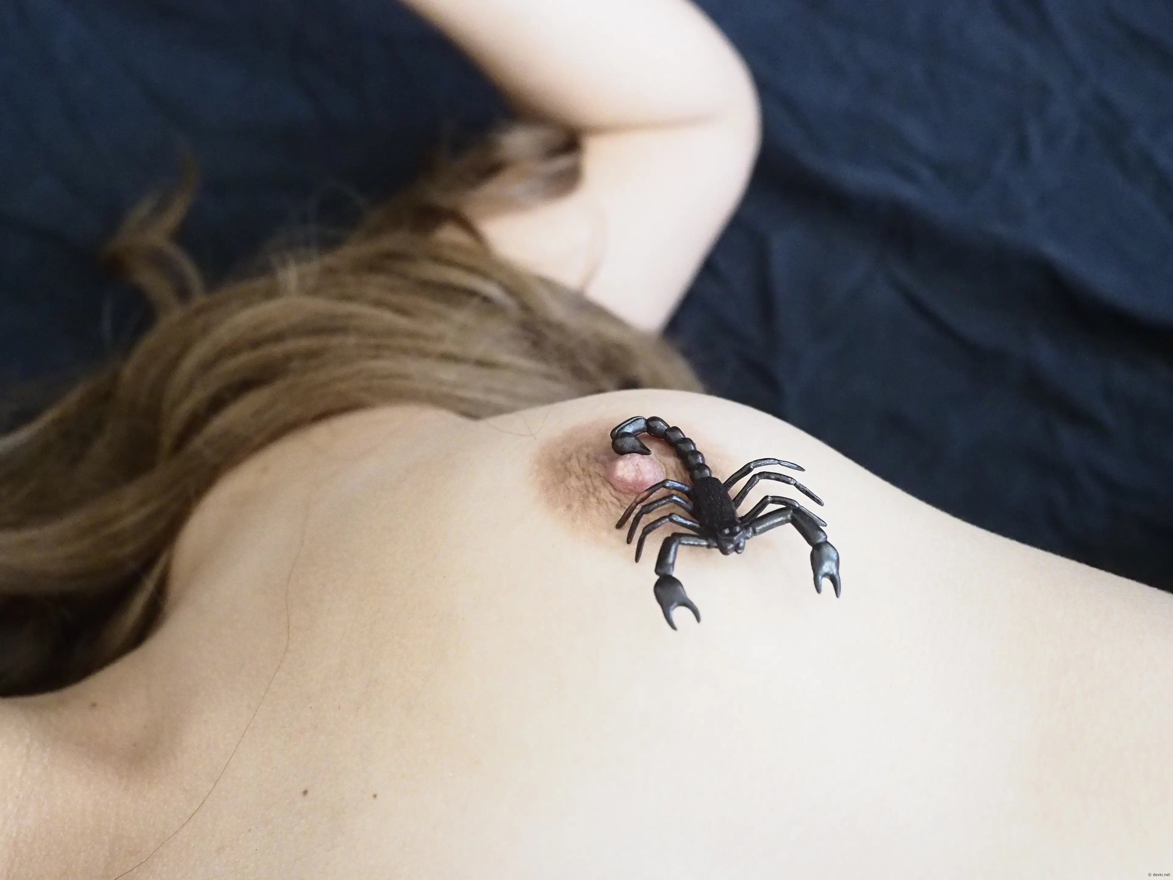 Explicit Amateur Girl's Intimate Playful Antics - XXX Nude Photos