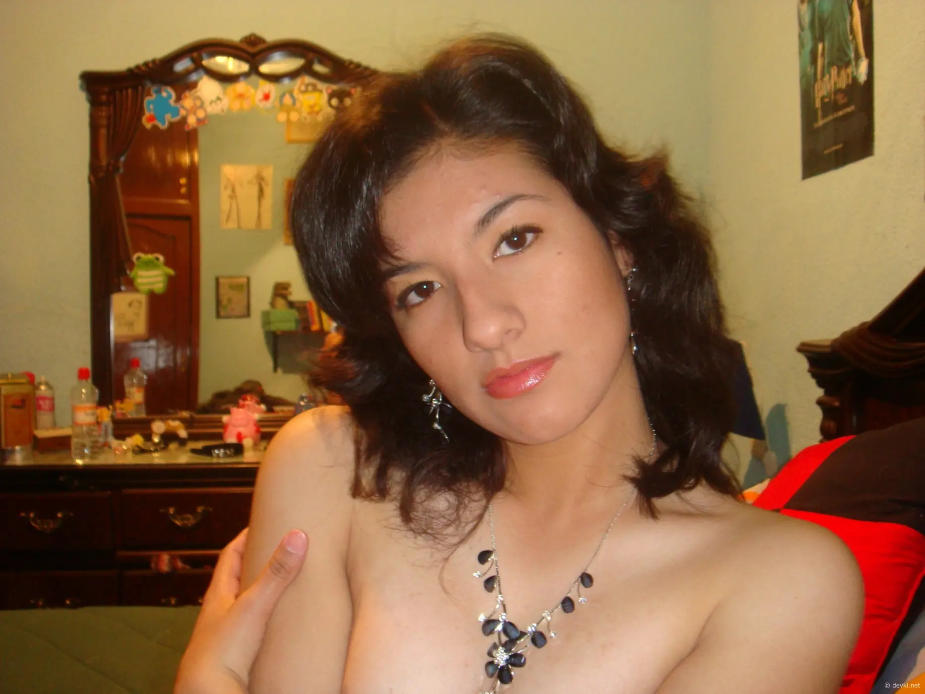 Moist Pussy and Sexy Curves: Amateur Photo Collection