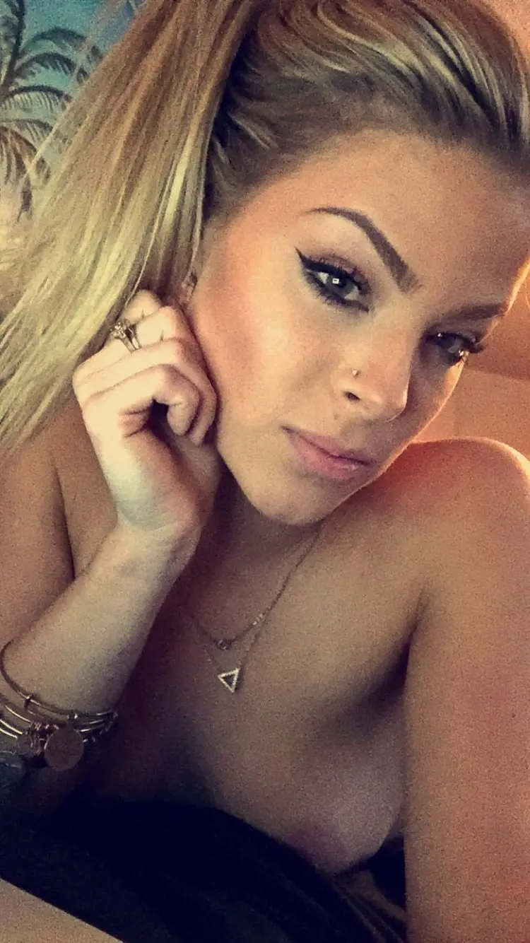 Seductive Blonde flaunts Nude Breasts in Perfect Shape