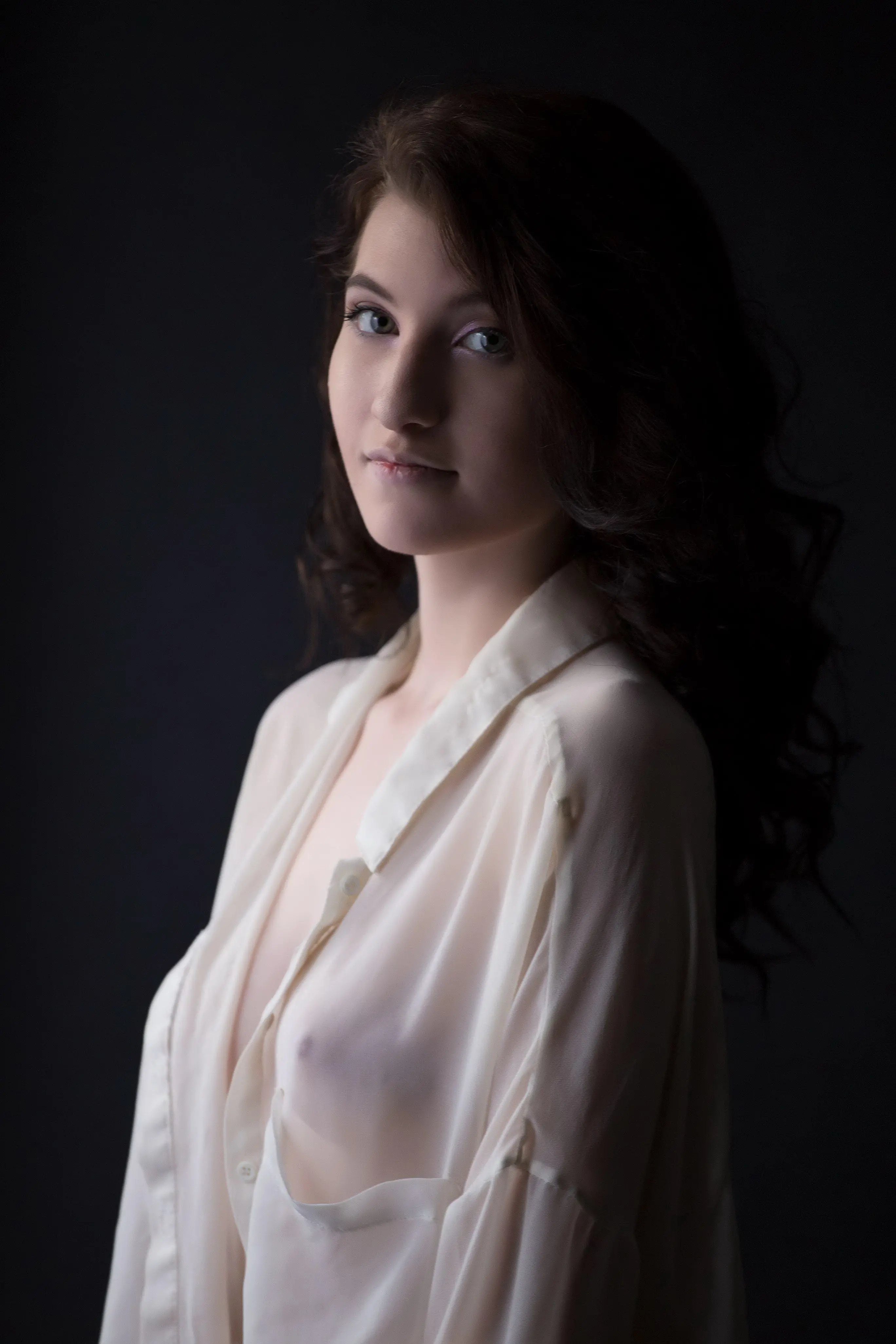 Explicit Nude Girl Photos: Raw Beauty Unveiled