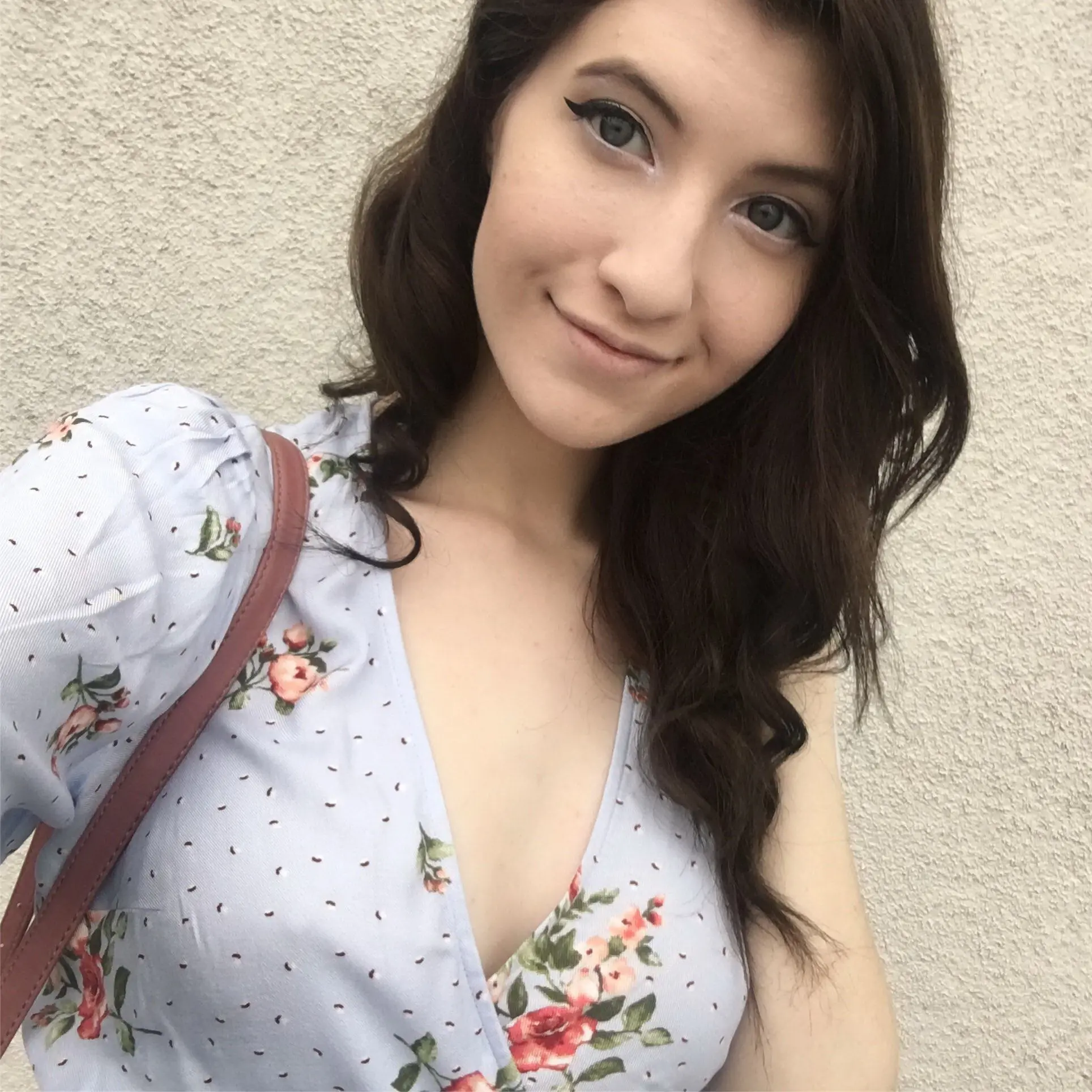 Explicit Nude Girl Photos: Raw Beauty Unveiled