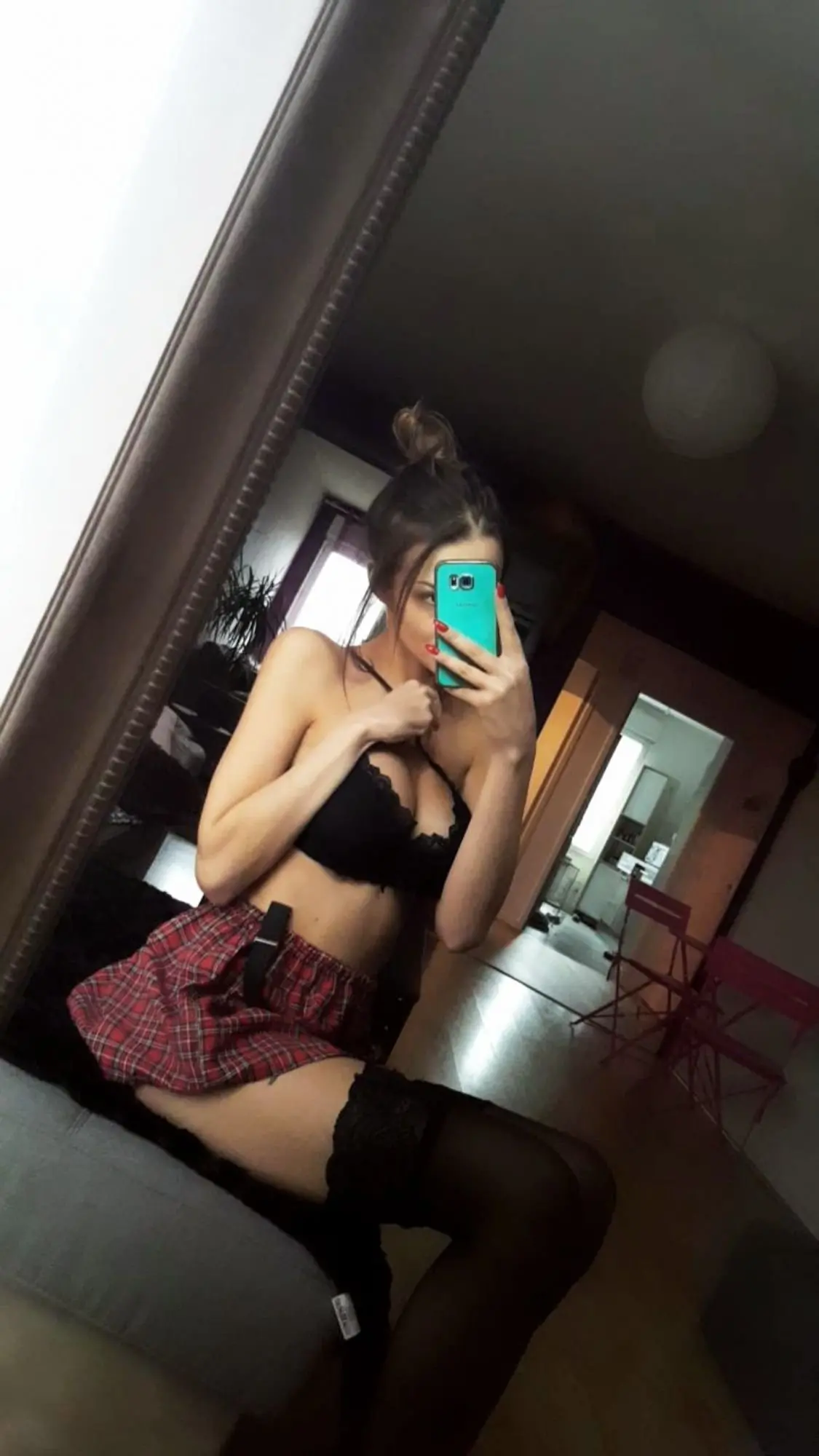 Sexy Skinny Girl Shows Off Beautiful Nude Body - Explicit Amateur Photos