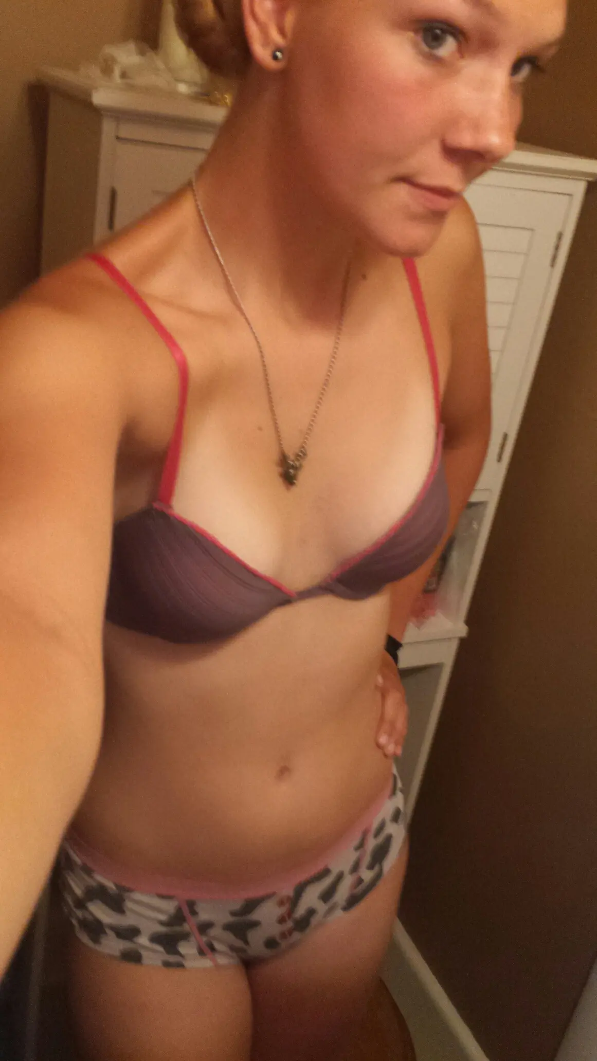 Student Exposes Tiny Tits in Explicit Amateur Photo