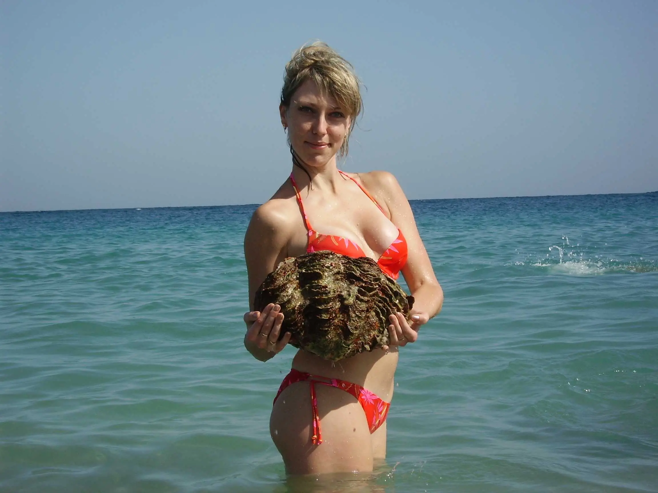 Explicit Amateur Intimate Nude Body of Slim Girl
