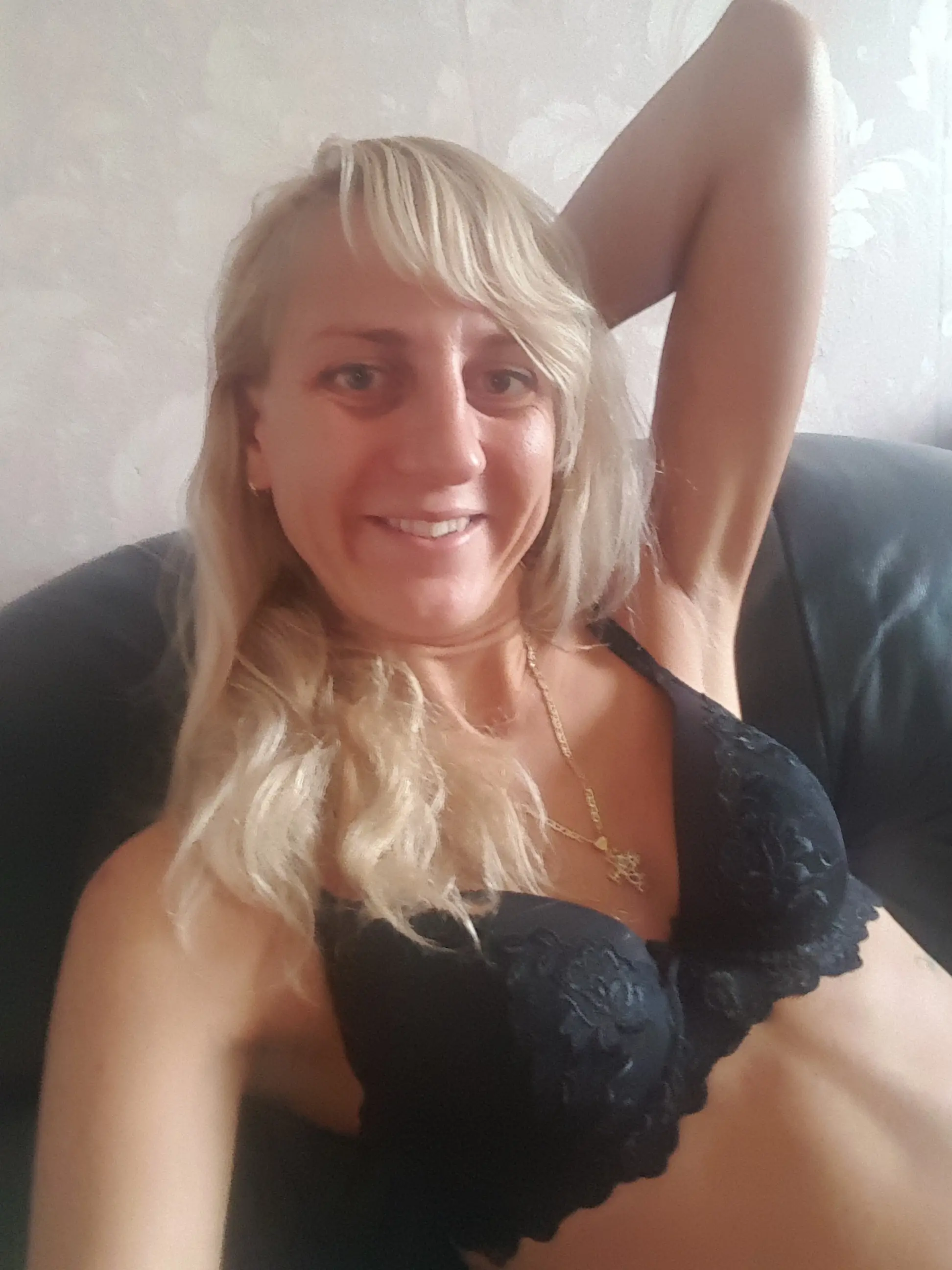 Skinny Blonde's Explicit Amateur Intimate Moments