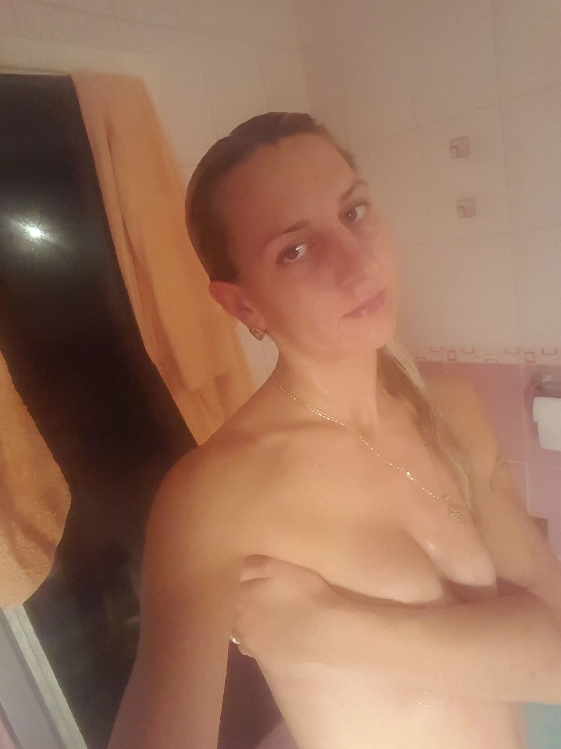 Skinny Blonde's Explicit Amateur Intimate Moments