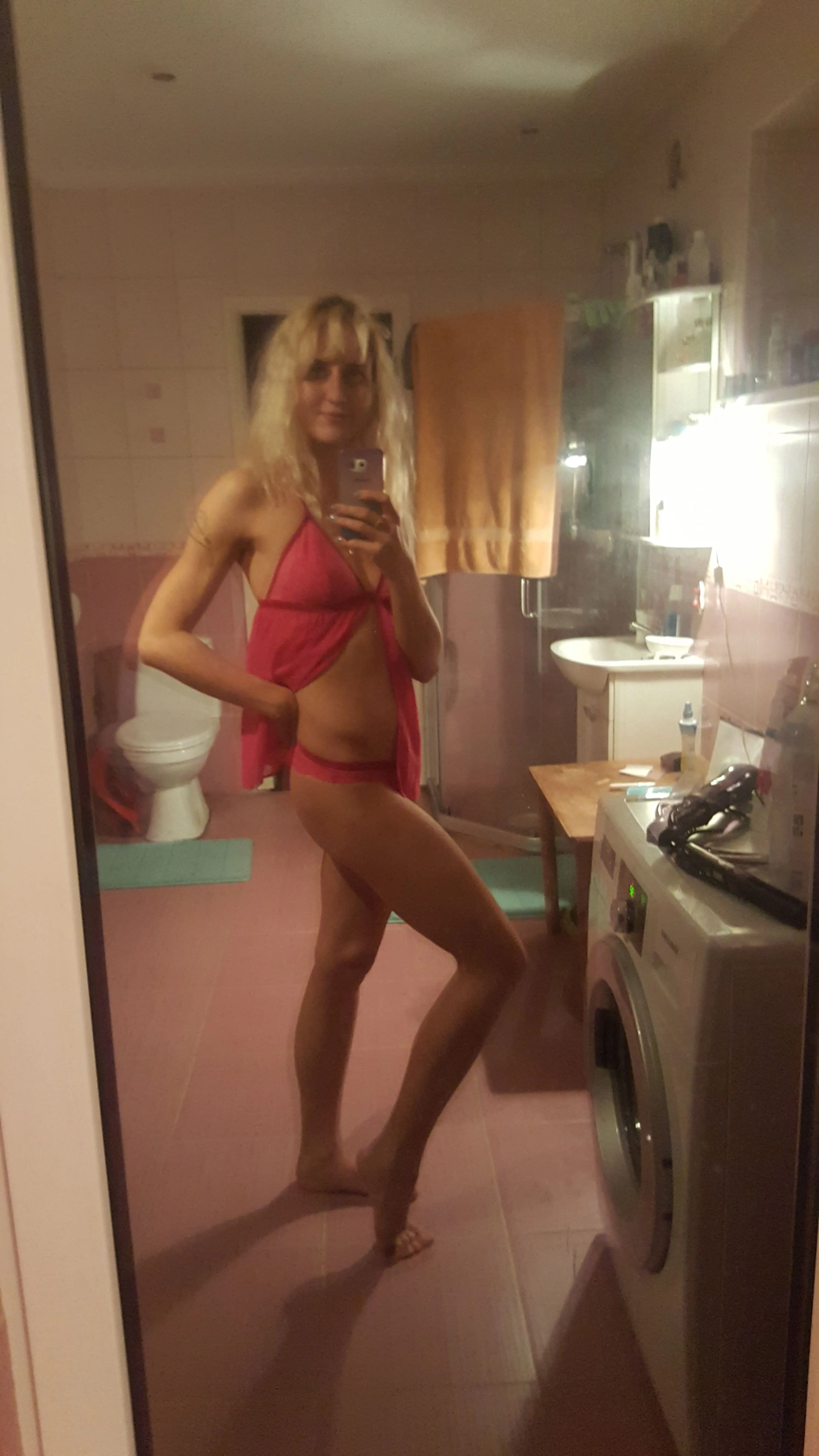 Skinny Blonde's Explicit Amateur Intimate Moments