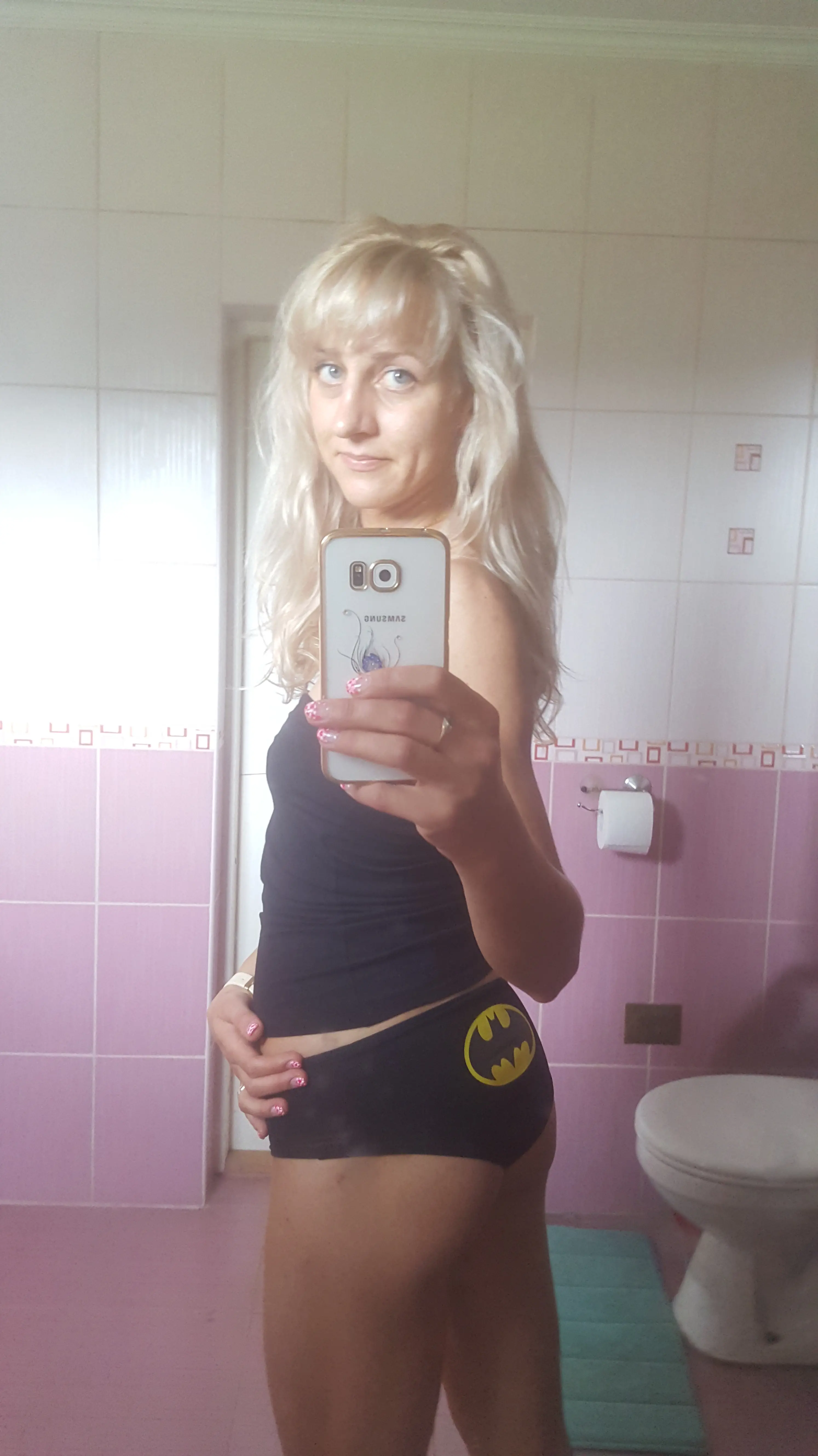 Skinny Blonde's Explicit Amateur Intimate Moments