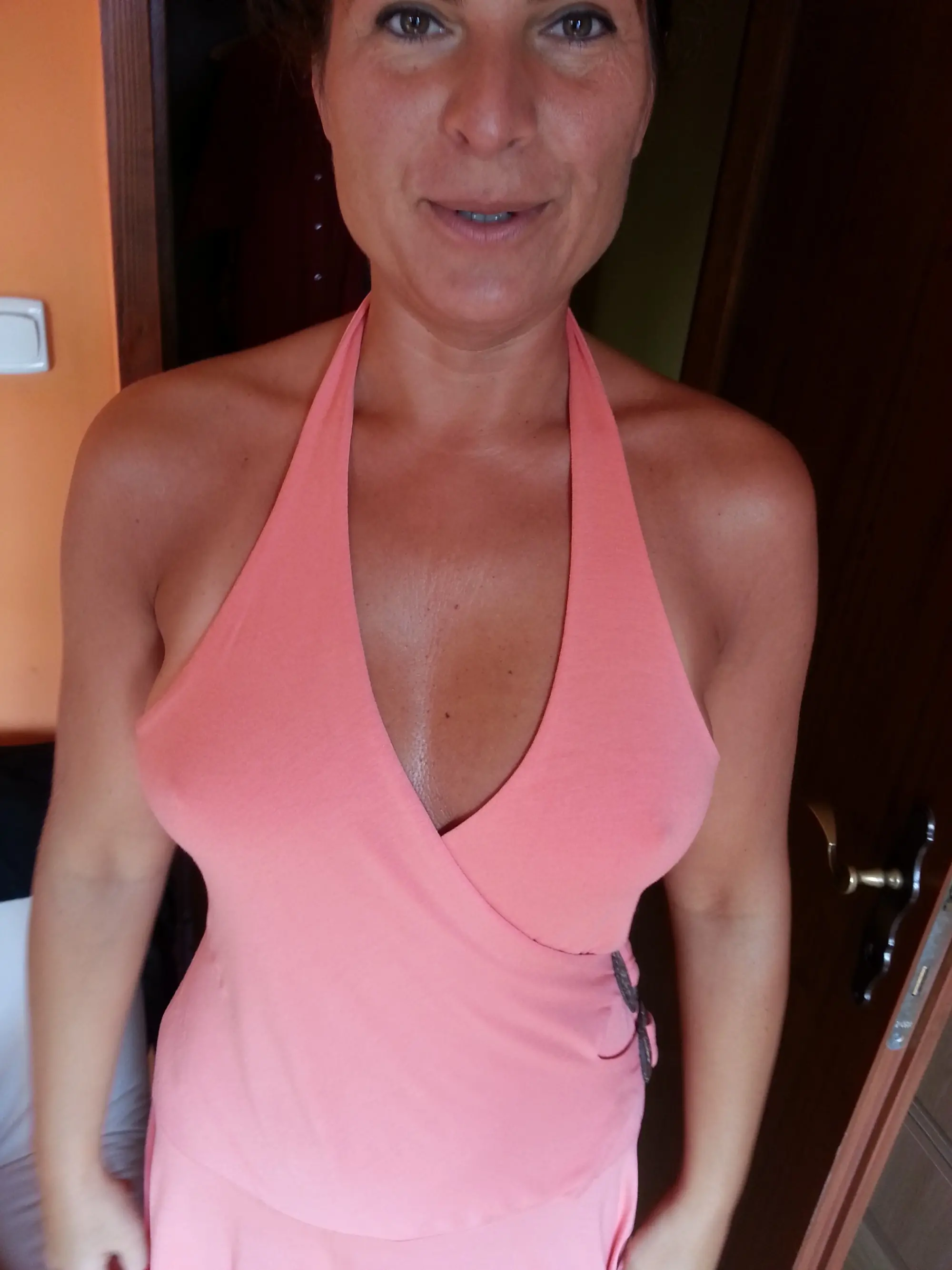 Mature Woman Shows Off Sexy Tan on Nude Body: Amateur Explicit Photo