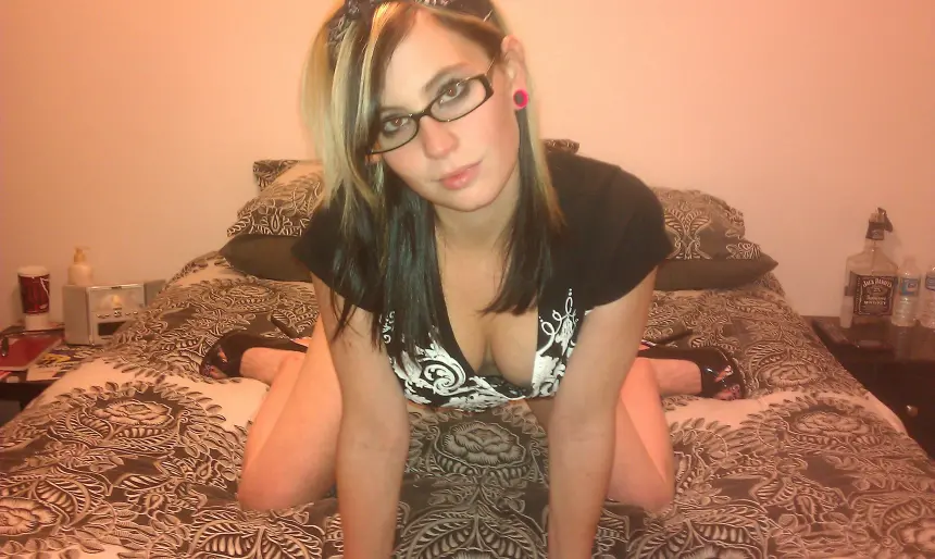 Sensual Beauty Goes Commando on Bed: Explicit Amateur Photo
