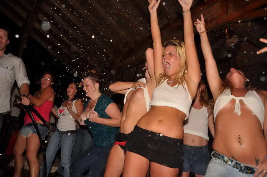 Explicit Wet Tits of Amateur Girls at Party - XXX Photos