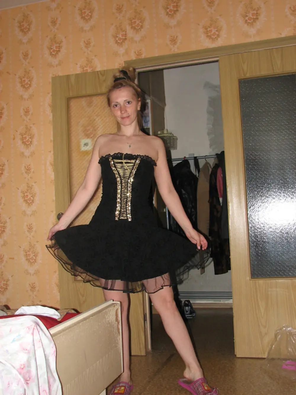 Naked Beauty: Amateur Photo of Stunning Olga in the Nude
