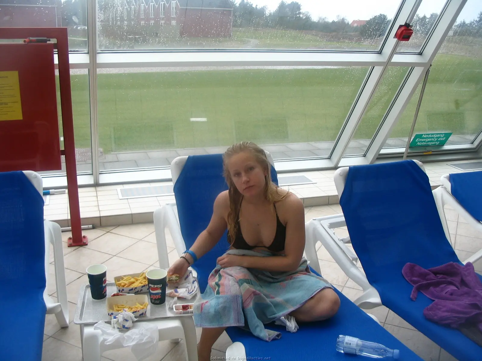 Explicit Amateur Photo of Naked Blonde from Vacation - XXX Content