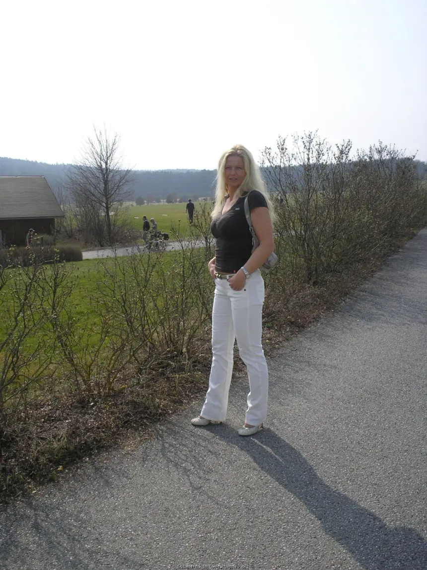 Mature MILF with Stunning Boobs - Explicit Amateur Photo