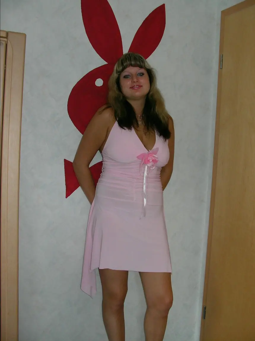 Busty Babe Exposes Shaved Pussy - Explicit Amateur Photo