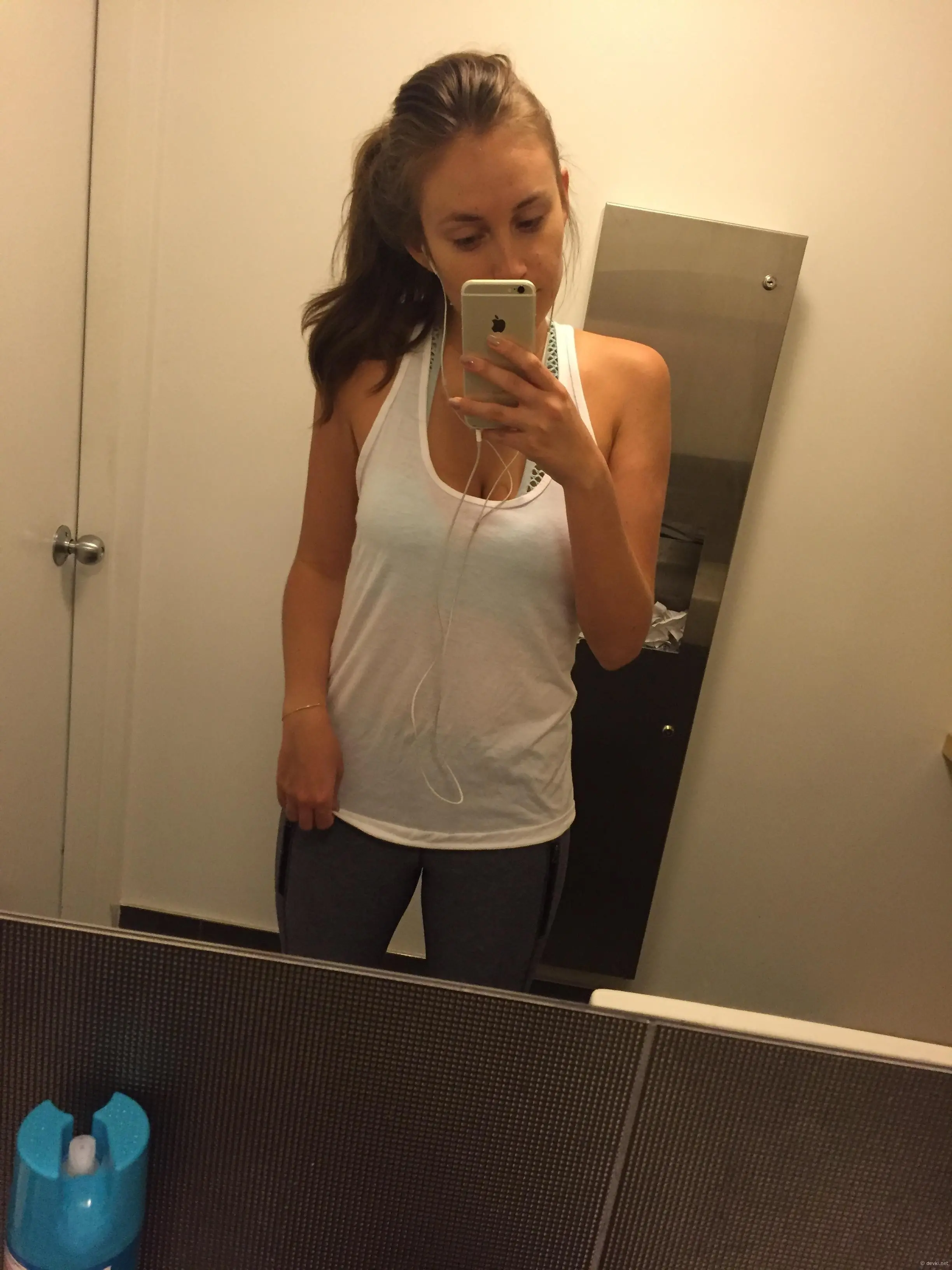 Stunning Erotic Selfies: Sun-Kissed Brunette with Big Boobs
