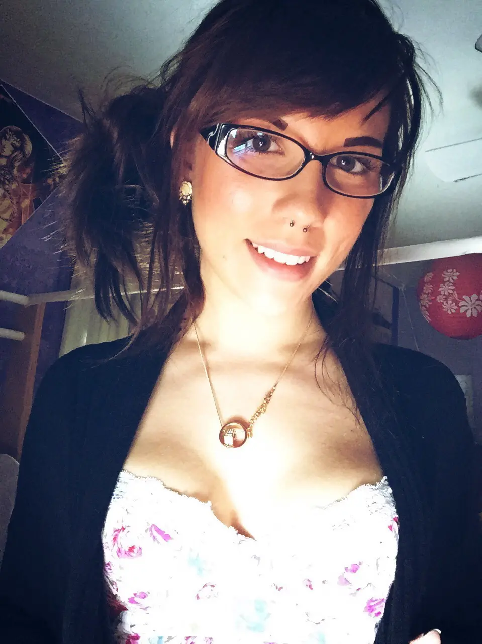 Seductive Girl in Glasses Tempts with Smile - Amateur Explicit Photo