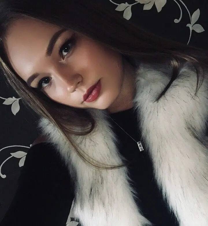 Hot Russian Girlfriend Amateur Sex Photos - Explicit and Sexy