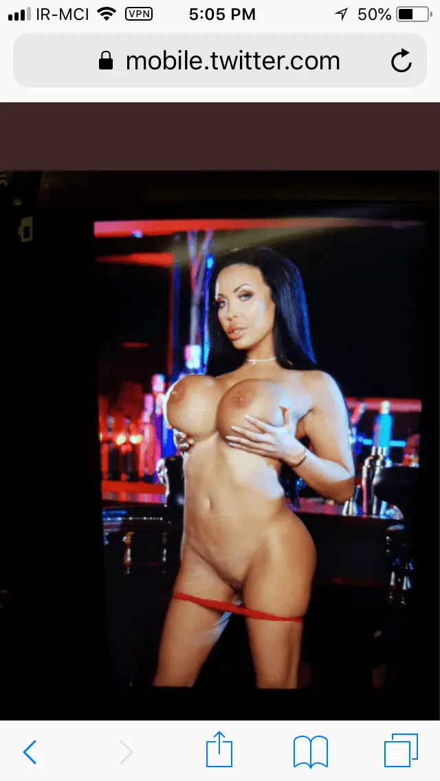 Naked Doll with Huge Tits: Amateur XXX Photo Exposed