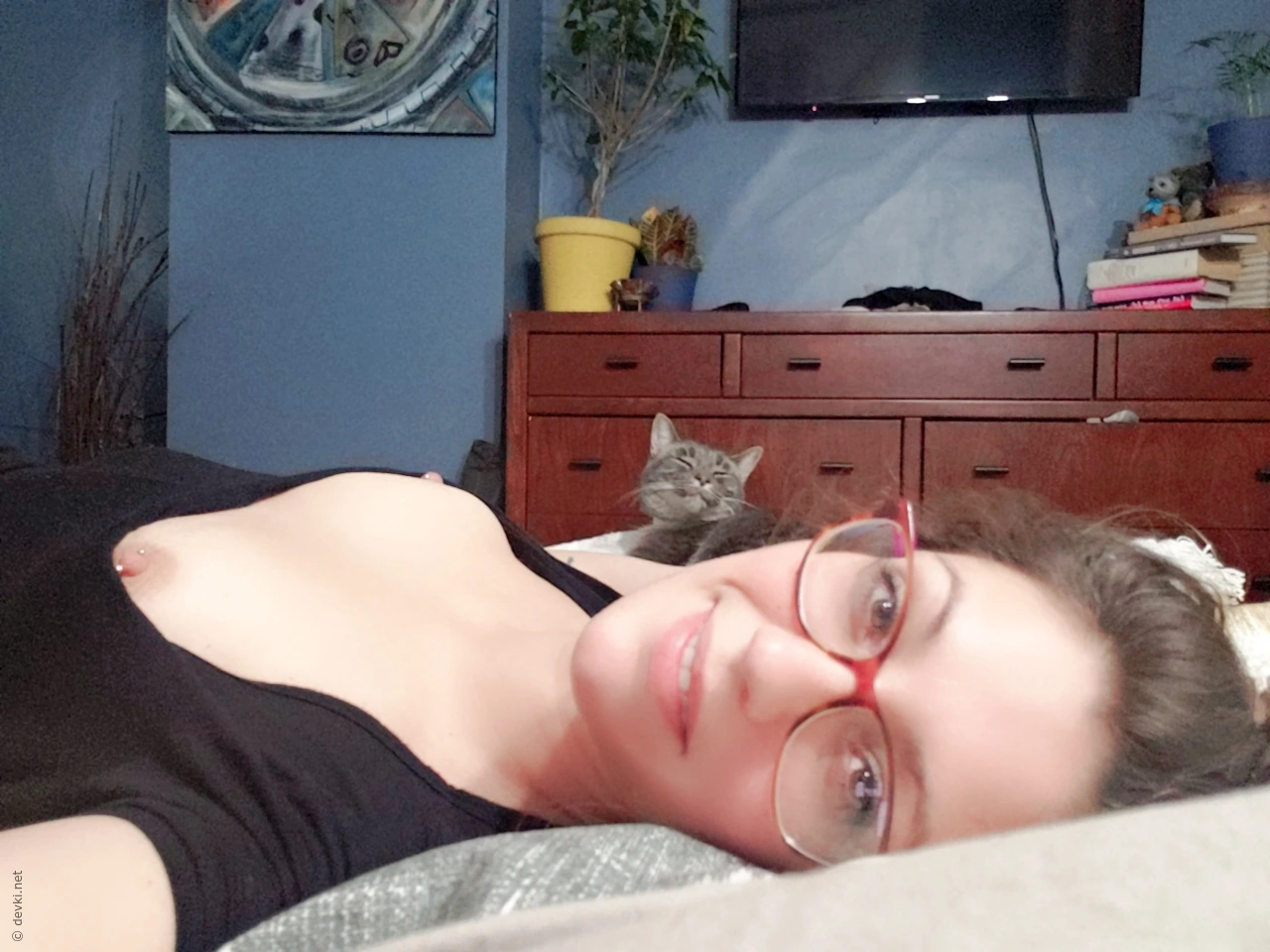 Amateur Gamer Girl Poses, Exposing Her Pussy for the Camera