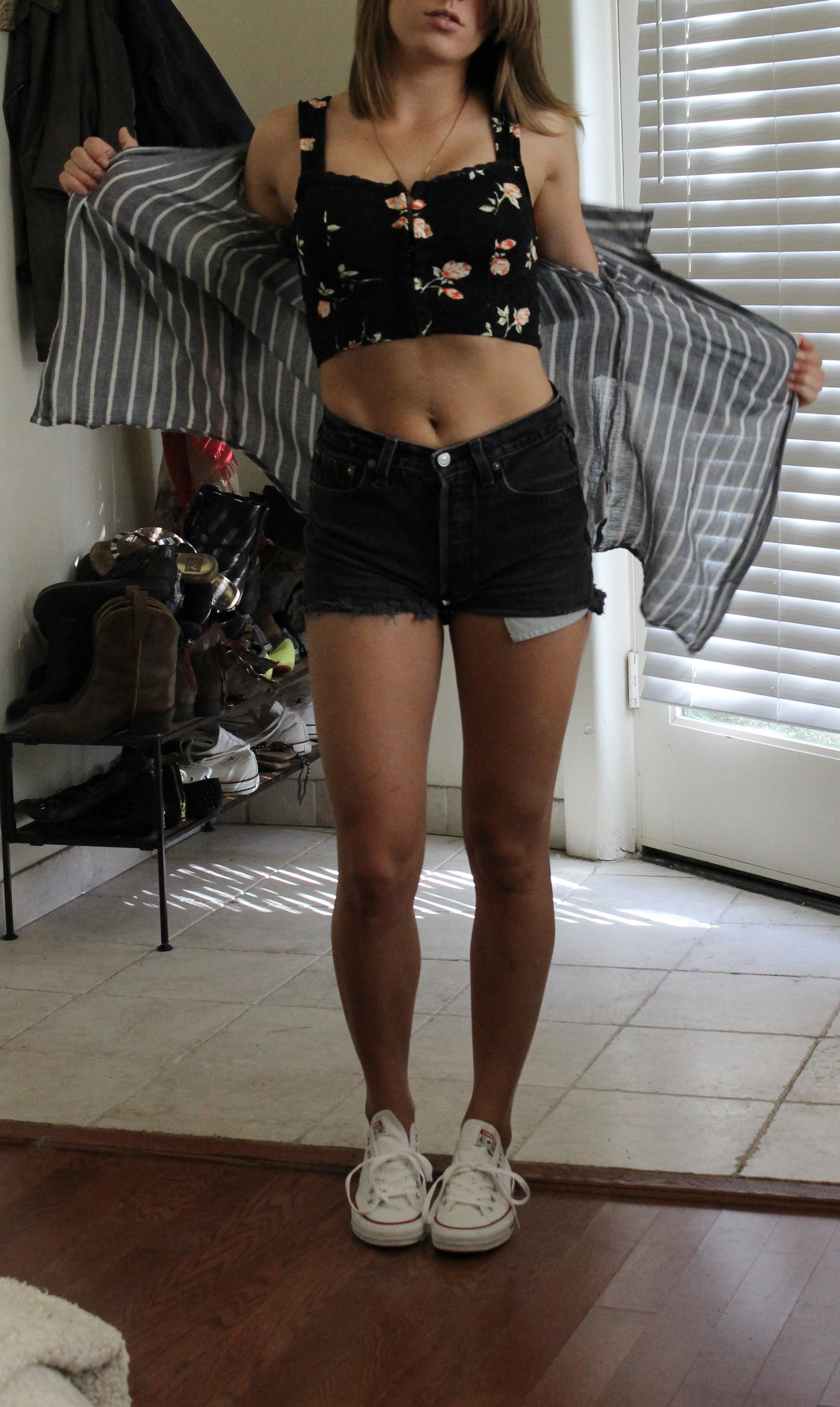 Hot Amateur Babe with Tight Body in Sexy Photoshoot